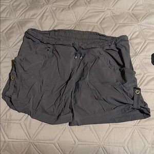Lululemon women’s black Casual Shorts
